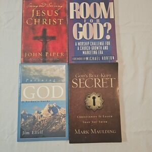 Finding religion god Jesus books lot of 4‎ easy readers
